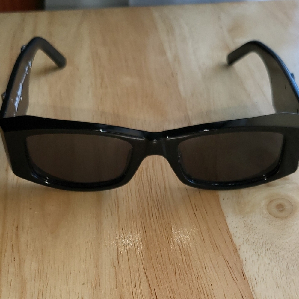 Sun Glasses - image 8
